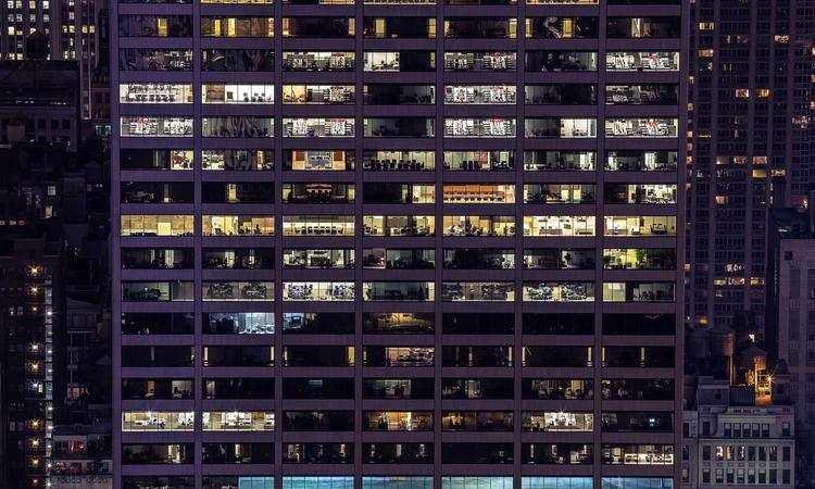 Go语言之争，特性对比与适用场景